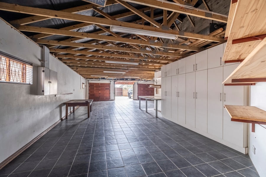 To Let 4 Bedroom Property for Rent in Amsterdamhoek Eastern Cape